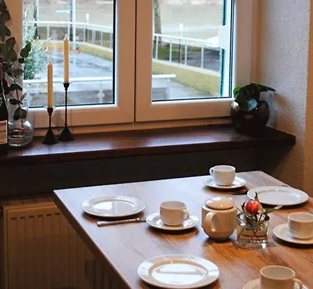 Gaestehaus Weingut Schier Im Zehnthof Bed & Breakfast *