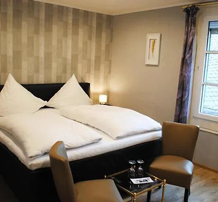 Gaestehaus Weingut Schier Im Zehnthof 3*