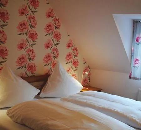 ベッド・アンド・ブレックファスト Gaestehaus Schier Im Zehnthof - Weinbar
