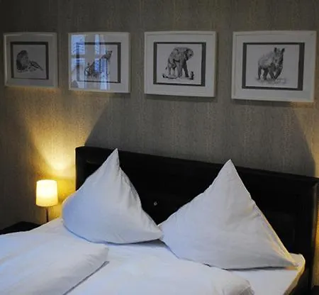 Gaestehaus Weingut Schier Im Zehnthof Bed & Breakfast Reil