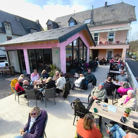 Gaestehaus Schier Im Zehnthof - Weinbar Oda ve Kahvaltı
