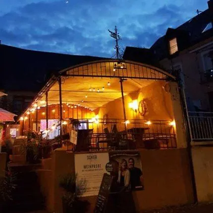 לינה וארוחת בוקר Gaestehaus Weingut Schier Im Zehnthof 3*